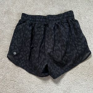 Lululemon Hotty Hot Short